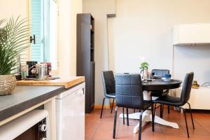 Kuchyň nebo kuchyňský kout v ubytování The Attico - Chick Urban - Free Parking