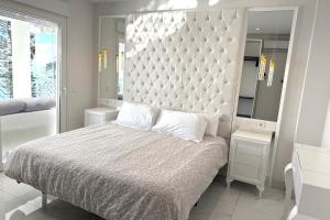 Posteľ alebo postele v izbe v ubytovaní MI CAPRICHO A12 - Luxury Beachfront Apartment- Costa del Sol