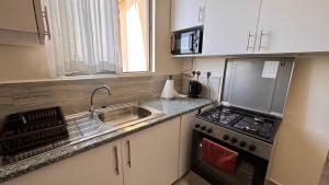 Kuchyň nebo kuchyňský kout v ubytování 2br master en-suite in Vipingo, Kilifi