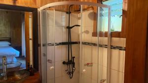 Baðherbergi á Cascadas del Llaima