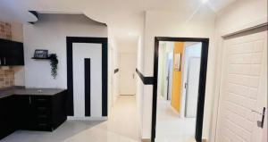 Kuchyň nebo kuchyňský kout v ubytování Creative Partition Room in Barsha 1 Near Metro + 10 fotografií