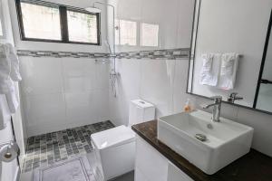 Ένα μπάνιο στο Villa DeVere +24 φωτογραφίες