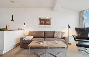 A seating area at Lovely Apartment In Allinge With Wifi