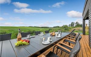 Balkon oz. terasa v nastanitvi Beautiful Home In Løgstrup With Kitchen