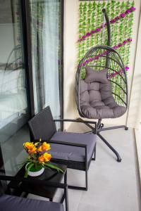 Premium Studio with Pool View 휴식 공간