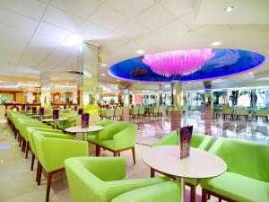 Restaurace v ubytování Hotel Servigroup Calypso