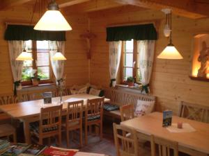 Restaurace v ubytování Weingut- Gästezimmer Marko