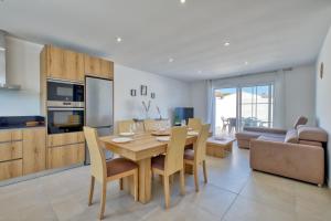 Nhà bếp/bếp nhỏ tại Maison Corail 2 - Au coeur de l'ile d'Oléron +6 ảnh