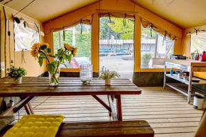 Billede fra billedgalleriet på Safari tent Heeg 4 persons i Heeg