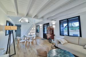 Χώρος καθιστικού στο Le Ranch, charmante maison de style, proche de la mer et de Vannes dans le Golfe