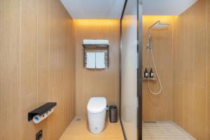 Bilik mandi di JI Hotel Foshan Qiandeng Lake Branch