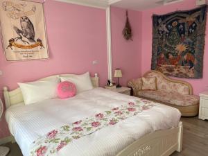 Ein Bett oder Betten in einem Zimmer der Unterkunft 鹿莫思 Lumos