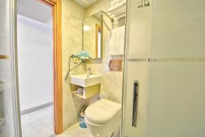 Koupelna v ubytování Kalkan Hotel