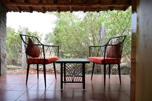 Un balcón o terraza en The Hampi Cafe 22 fotos más