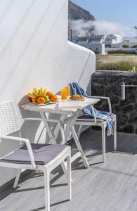 Φωτογραφία από το άλμπουμ του Luxury Vacation Villa Irene with private juccuzi στα Φηρά