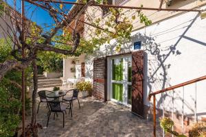 Vonkajšia záhrada v ubytovaní Studio Apartment Sekula