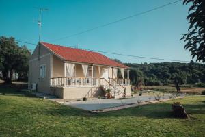 The building in which the holiday home is located