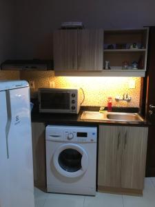A cozinha ou kitchenette de Dos ambientes para tres personas