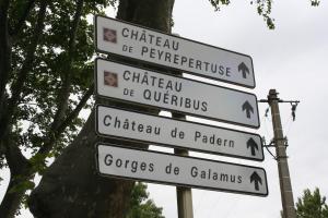 Certificate, award, sign, o iba pang document na naka-display sa Gite la Bonté, chaleureux avec une vue enchantée
