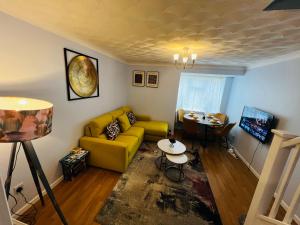 Ảnh trong thư viện ảnh của Guest house with private rooms and shared bathroom near Luton and Dunstable Hospital and Leagrave Train Stn ở Luton