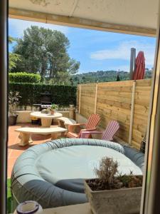 Posezení v ubytování Studio évasion - SPA, Mer et Calanques