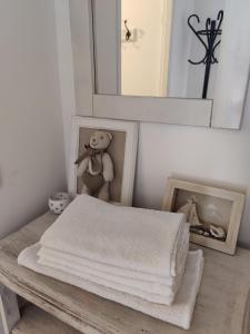 Postel nebo postele na pokoji v ubytování Studio évasion - SPA, Mer et Calanques