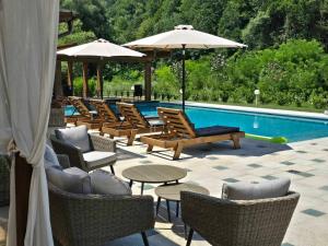 Bazén v ubytování Intimo Spa Grza nebo v jeho okolí