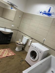 Ένα μπάνιο στο Ferienwohnung in Stavenhagen