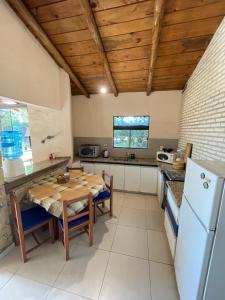 Kuchyň nebo kuchyňský kout v ubytování Casa Samberna + 19 fotografií