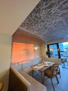 Posezení v ubytování Avenue Hotel
