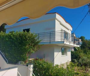 Μπαλκόνι ή βεράντα στο Cottage Sea & Land apt Relax o apt Sweet Love