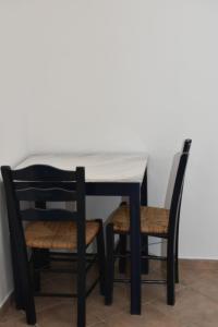 Gallery image of Patmos Cute Seafront Studio Escape for 2 in Grikos