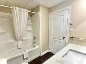 Afbeelding uit fotogalerij van Big Tub Resort & Marina in Tobermory