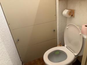 Koupelna v ubytování Le Panoramique I Vue lac - Montagne - Cosy + 4 fotografie