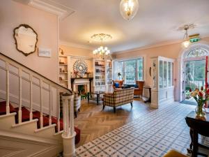 Istumisnurk majutusasutuses Avalon House Hotel