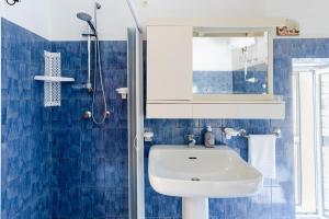 A bathroom at Villa Isabella