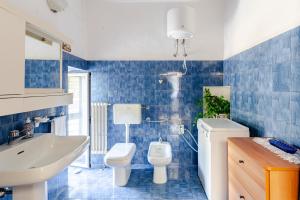A bathroom at Villa Isabella
