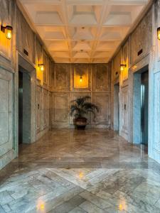 Ảnh trong thư viện ảnh của Apt Sudirman Suite 3BR With Infinity Pool & Netflix by Damaresa ở Jakarta
