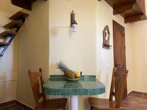 Fotografie z fotogalerie ubytování Castle Tower apartment in rural holiday park 'Bernard' v destinaci Tolox