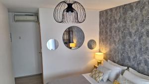 Postel nebo postele na pokoji v ubytování Apartments Teo 1