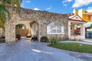 Budova, kde se ubytování v soukromí nachází