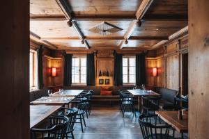 Restoran või mõni muu söögikoht majutusasutuses Hotel Berghof