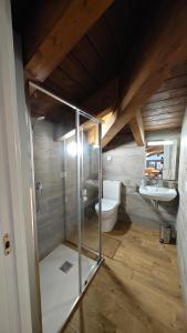 Koupelna v ubytování Apartamentos Rurales Rad Icarium