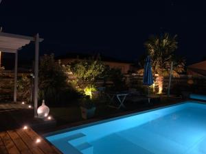 Πισίνα στο ή κοντά στο Villa et dépendance piscine privée