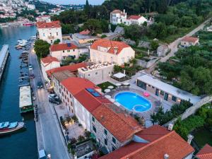 Bazén v ubytovaní Orka Apartments alebo v jeho blízkosti