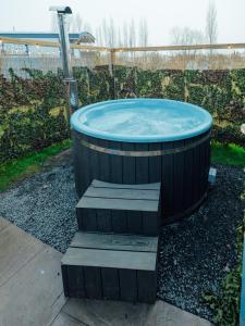 Billede fra billedgalleriet på Sunset Retreats The Double Hobbit i Worcester + 13 billeder