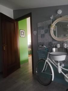 Vannituba majutusasutuses B&B Books & Bikes
