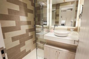 Ванная комната в Fantastic Studio Apartment at Palm Jumeirah
