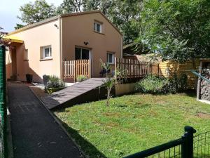 O grădină în afara Gite 3 étoiles, 55 m2, 4 pers, 20 min plages