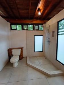 Koupelna v ubytování PachaMama Bio